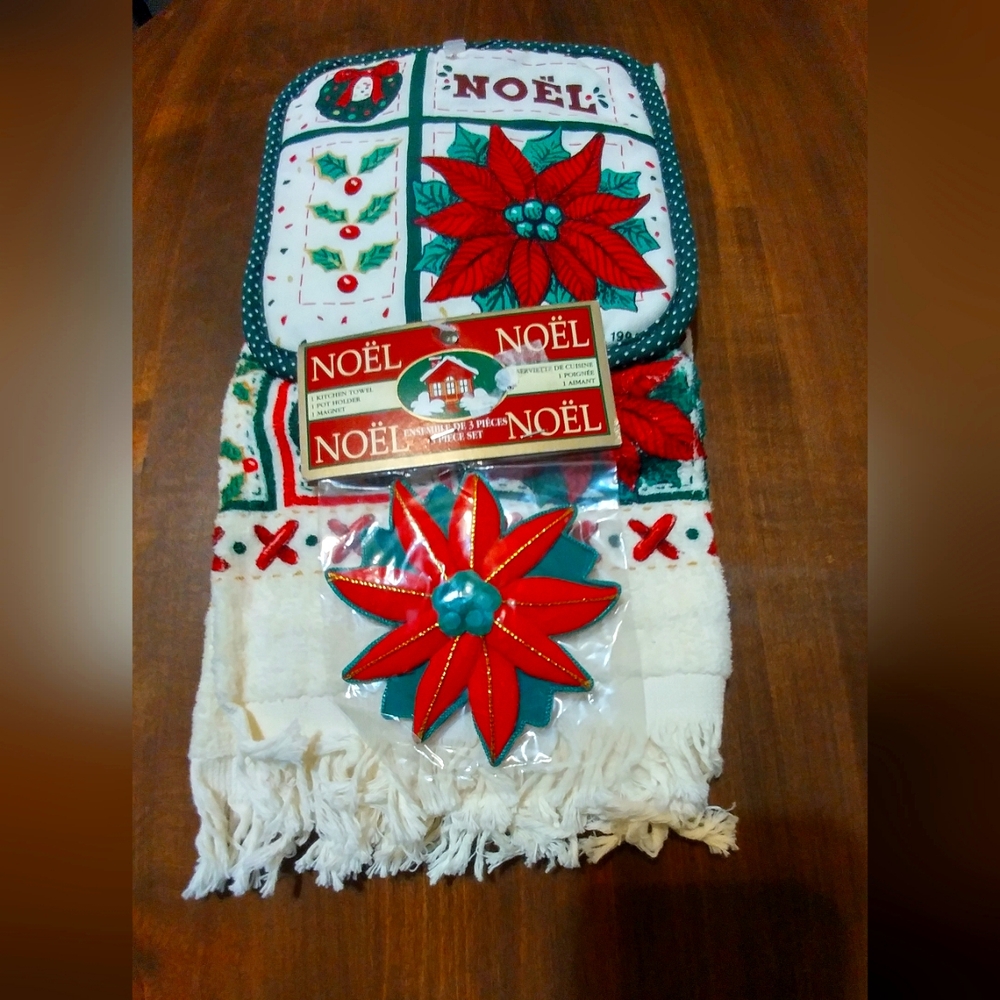 Vintage Christmas dish towel and pot holder